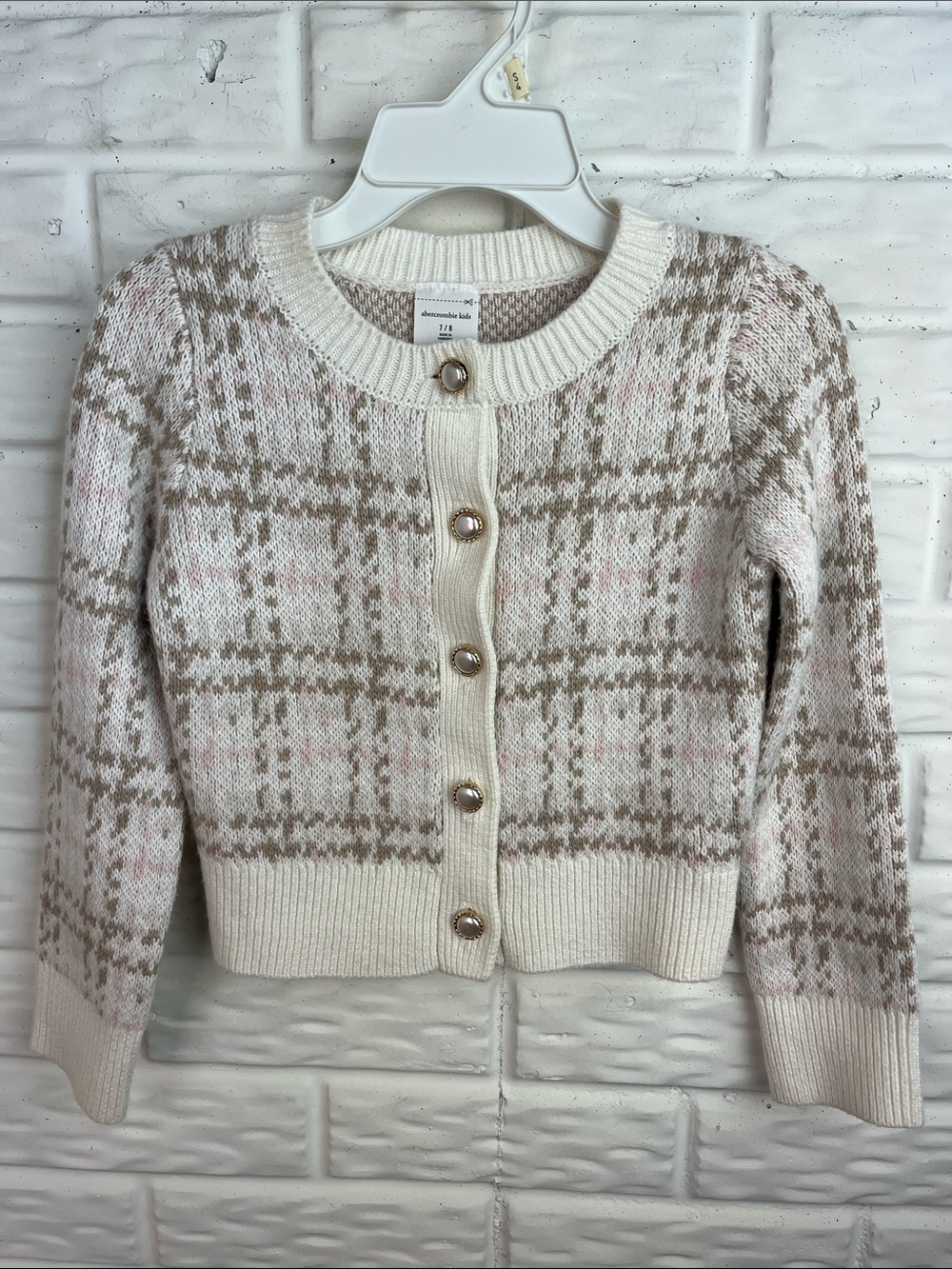 ABERCROMBIE KIDS CARDIGAN PEARL AND GOLD BUTTONS TAN PINK CREAM GIRLS SZ 7/8 - Picture 2 of 13